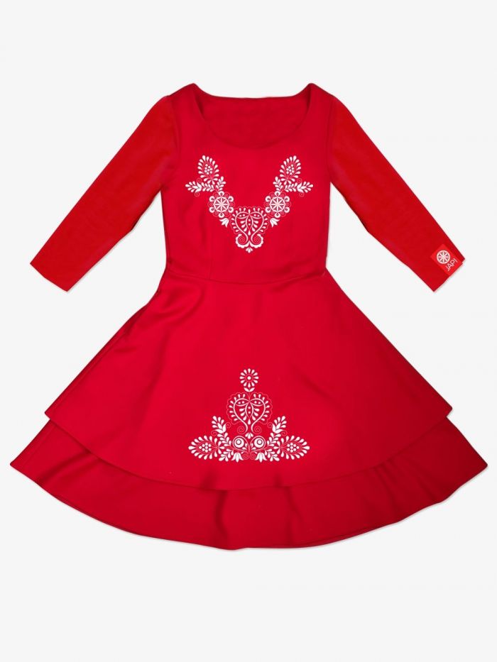 Červené dámske šaty s dlhým rukávom a výšivkou