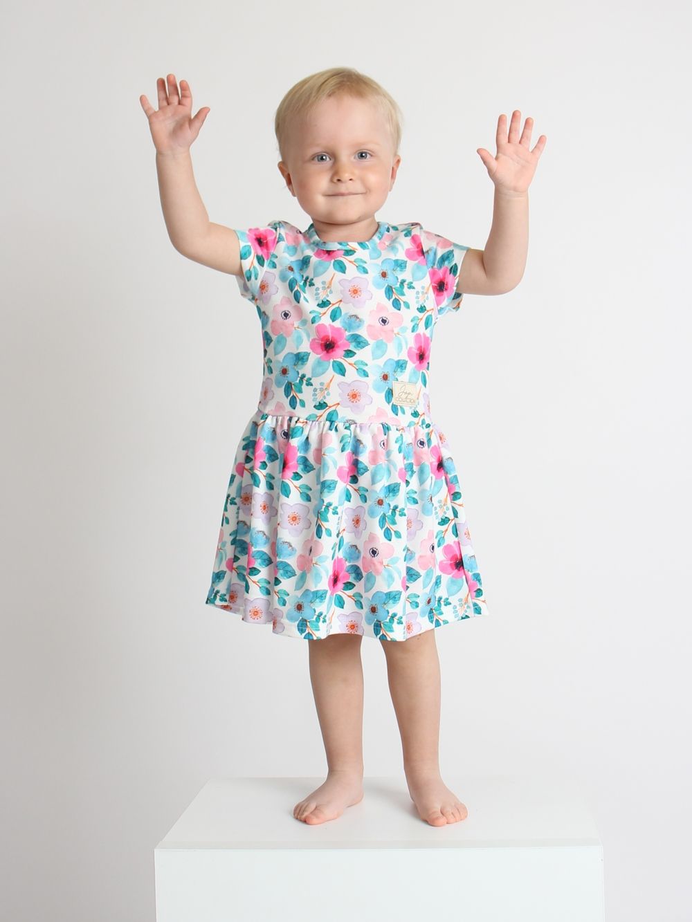 Short-sleeved dress FLORA