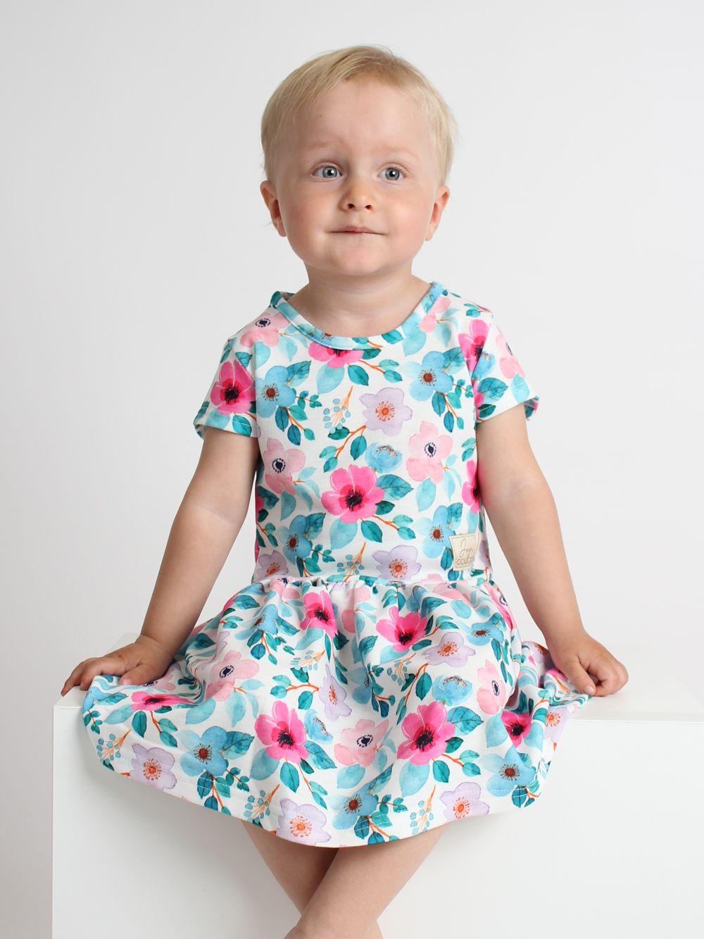 Short-sleeved dress FLORA