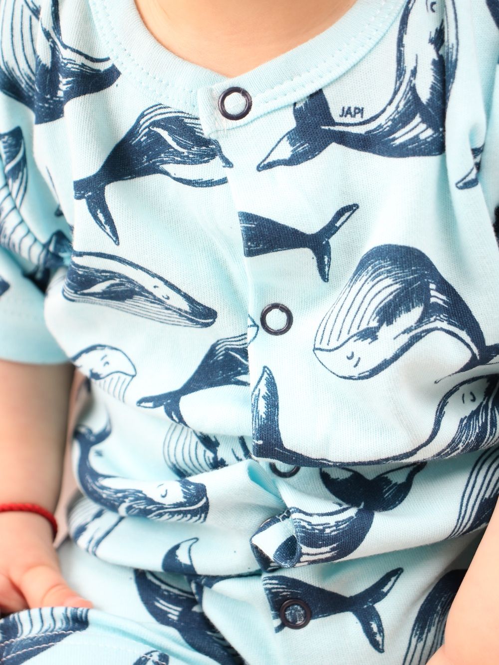 Short- sleeved jumpsuit WHALES